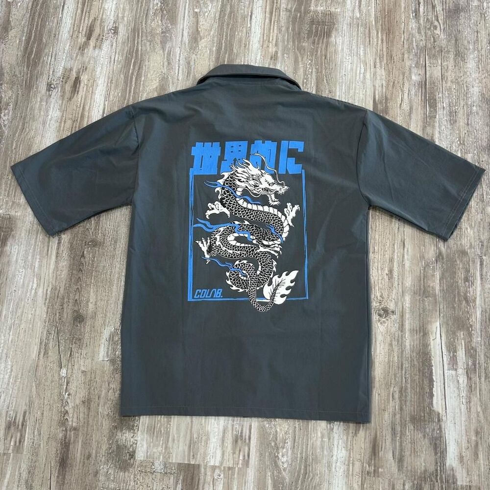 H&M Men's utility skater y2k streetwear gray dragon button up shirt
